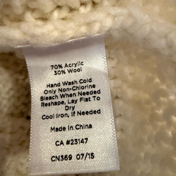 Talbots Womens S Ivory Wool Blend Sweater Cable Knit Baubles Cozy Warm EUC - Picture 3 of 10